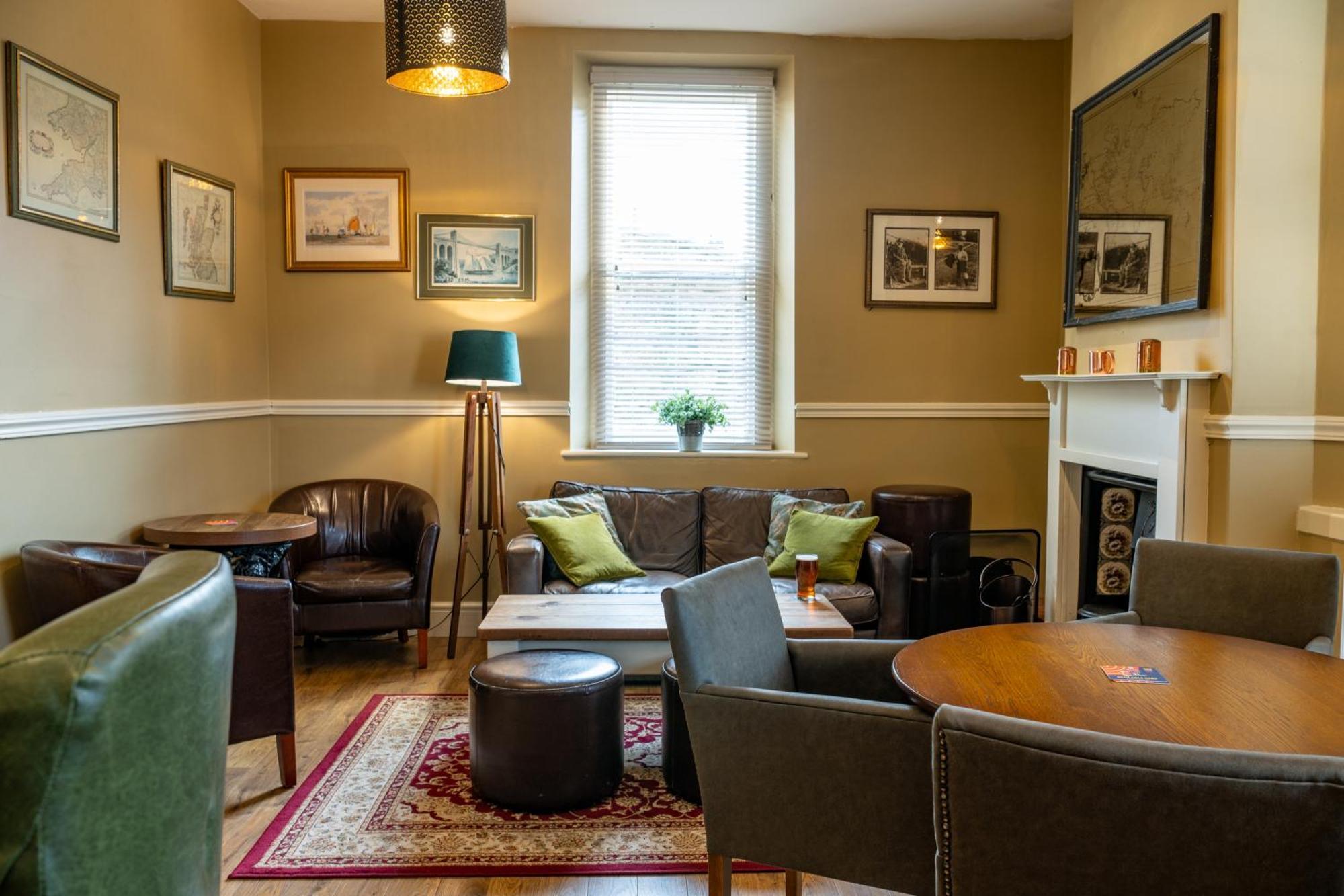 Castle Court Hotel Beaumaris Eksteriør billede