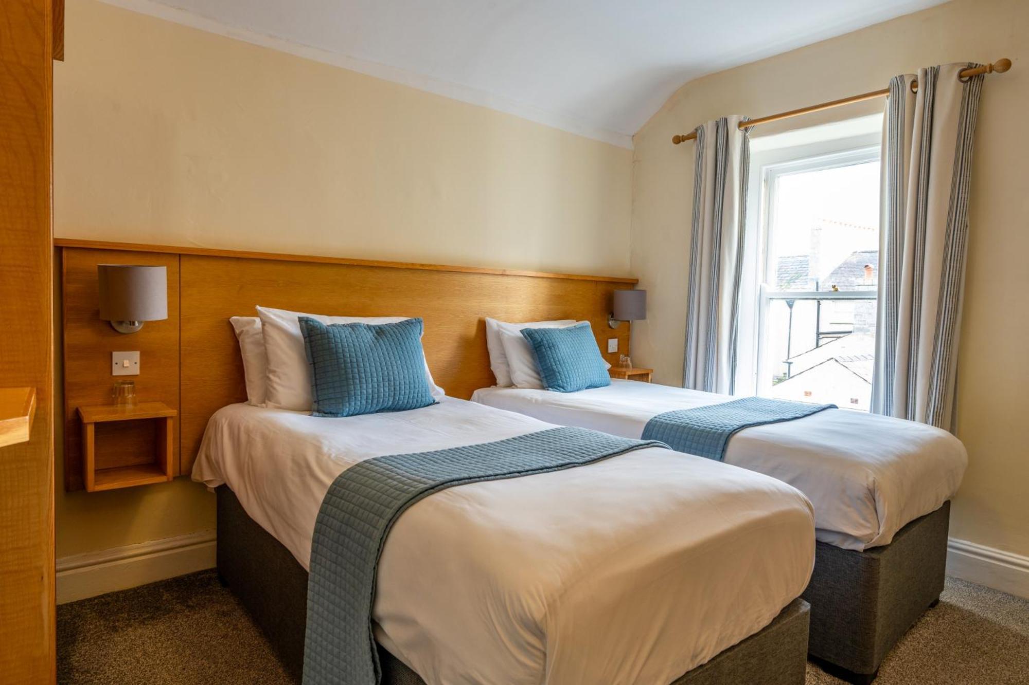 Castle Court Hotel Beaumaris Eksteriør billede