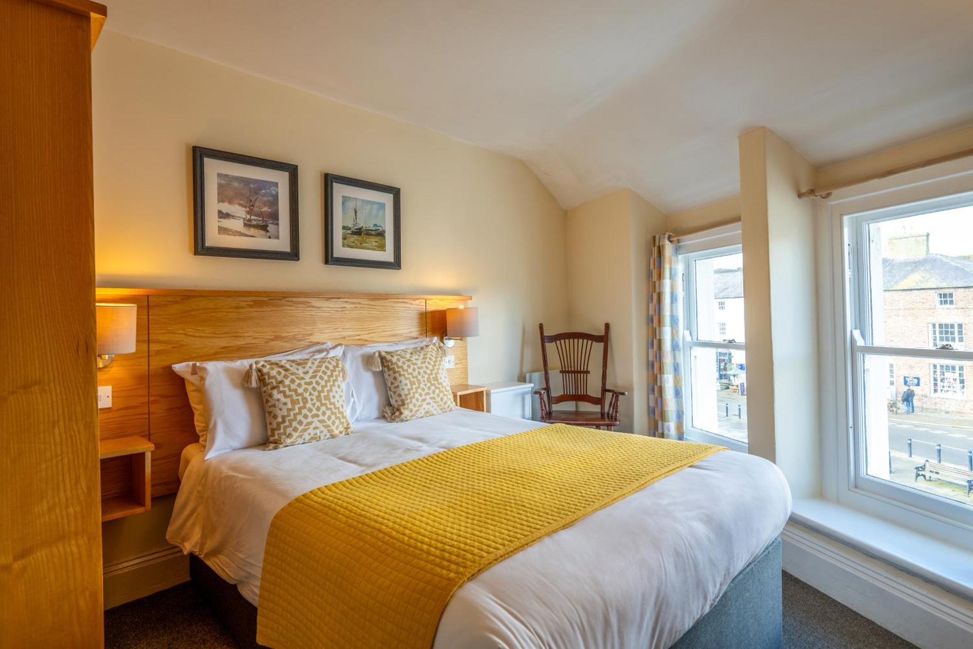Castle Court Hotel Beaumaris Eksteriør billede