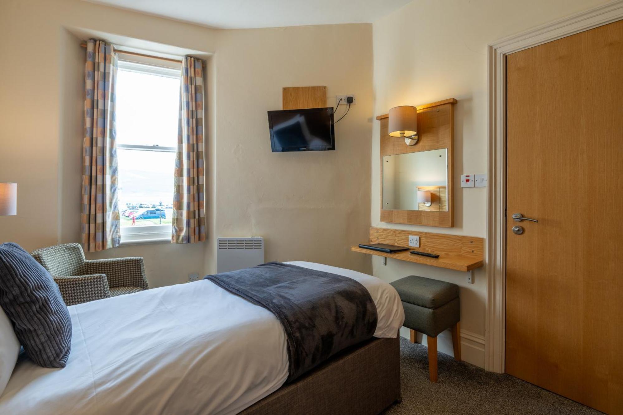 Castle Court Hotel Beaumaris Eksteriør billede